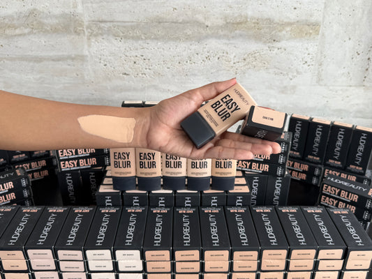 HUDA Beauty Easy Blur Natural Airbrush Foundation