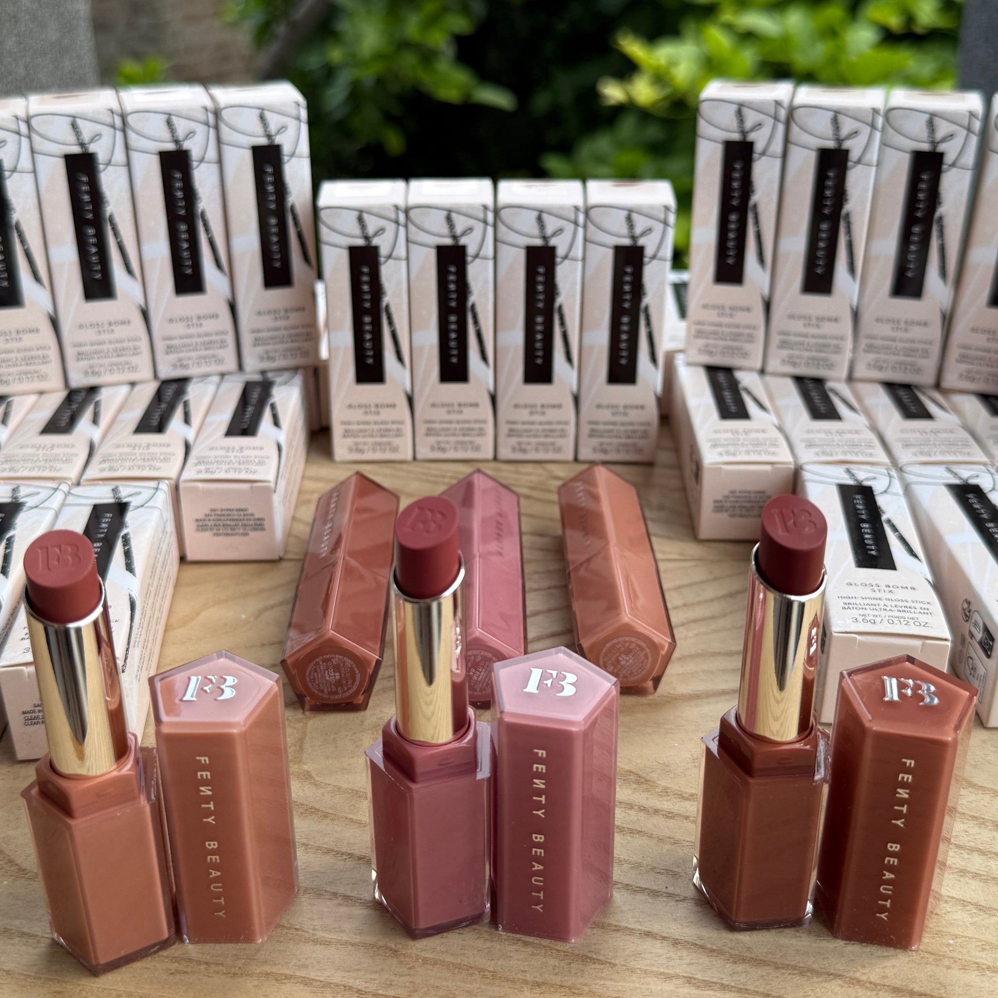 FENTY BEAUTY GLOSS BOMB LIPSTICK