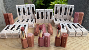 FENTY BEAUTY GLOSS BOMB LIPSTICK