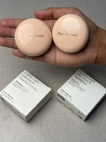 RARE BEAUTY (SILKY TOUCH) HIGHLIGTER
